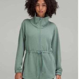 EUC Lululemon Cinch-Waist Softstreme Jacket in Tidewater Teal
